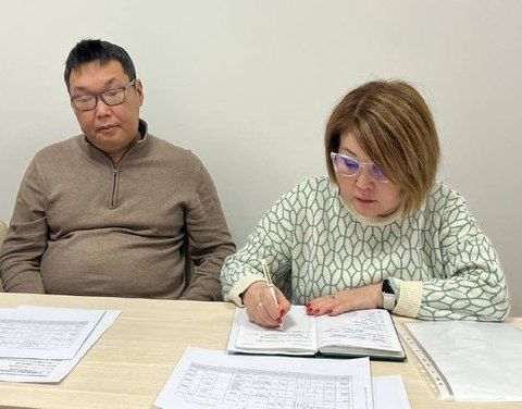 Поддержали 2 начинающих предпринимателей на открытие своего дела