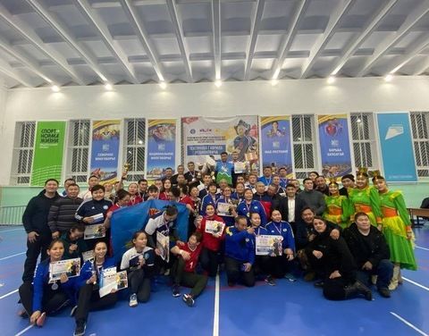 Одунуга Гаврил Текеянов кэриэһигэр волейболга республиканскай турнир